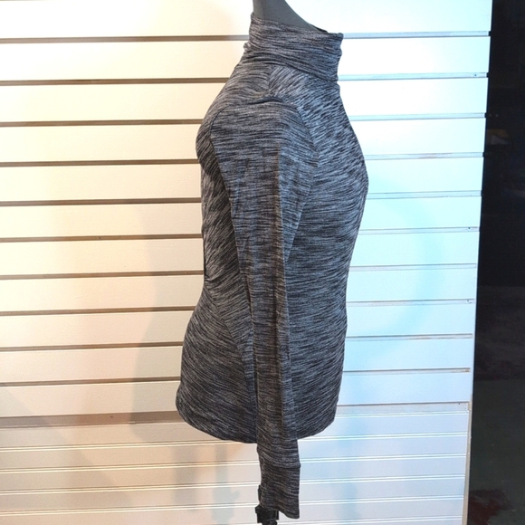 Lululemon Get Set Turtleneck Open Back Long Sleeve Shirt - Women's 4 - Picture 4 of 9